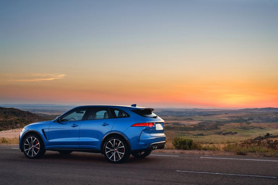  Jaguar F-Pace SVR 2018 года  (WW) (фото 99 из 115)